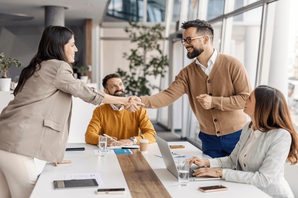 数据驱动决策支持服务